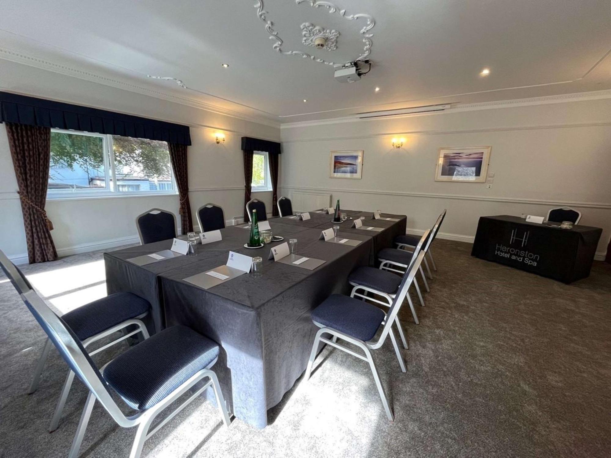 Best Western Heronston Hotel&Spa Bridgend  Exterior foto