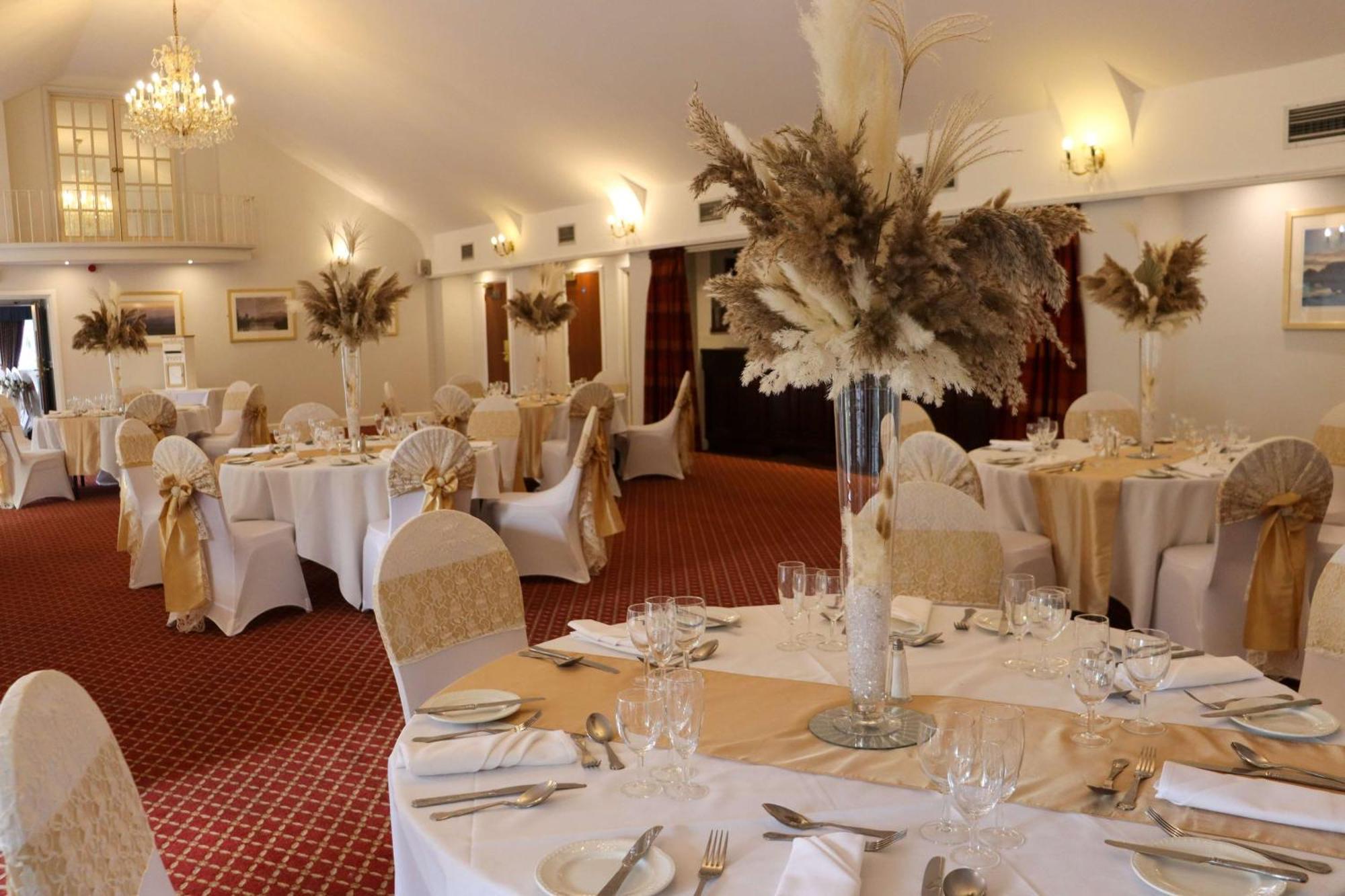 Best Western Heronston Hotel&Spa Bridgend  Exterior foto