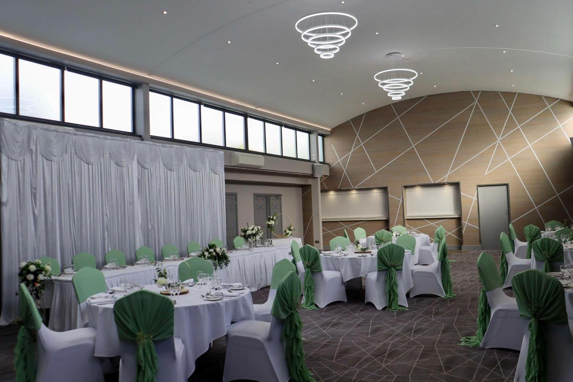 Best Western Heronston Hotel&Spa Bridgend  Exterior foto